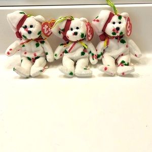 Ty Beanie (Jingle Beanies collection) 1998 Christmas bear ornament